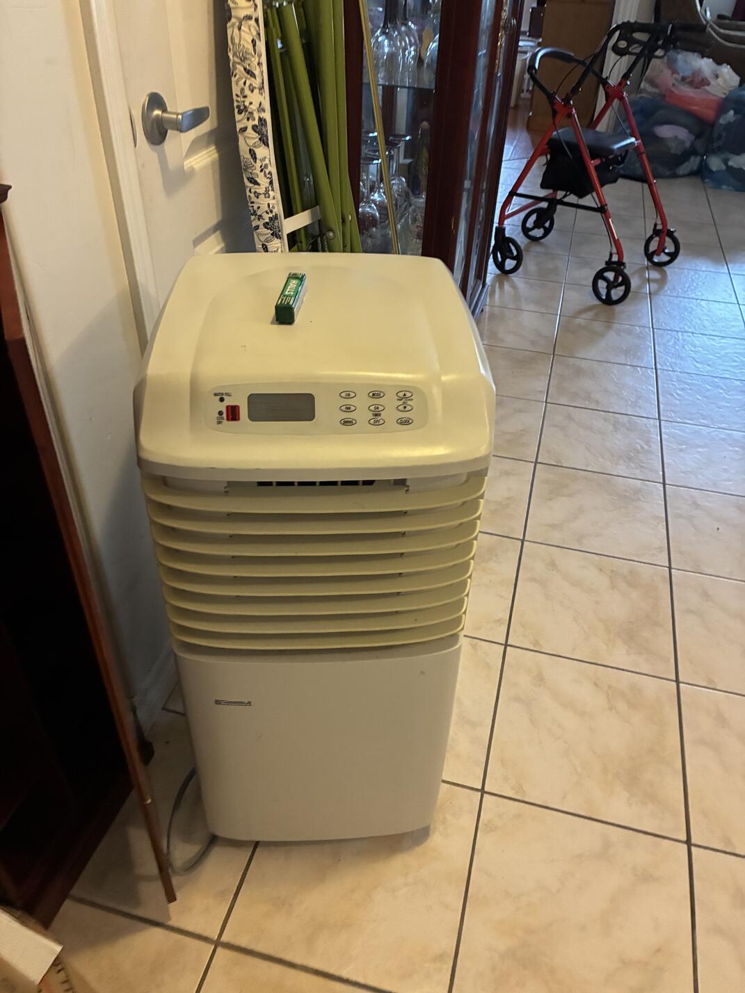 Air conditioner – white