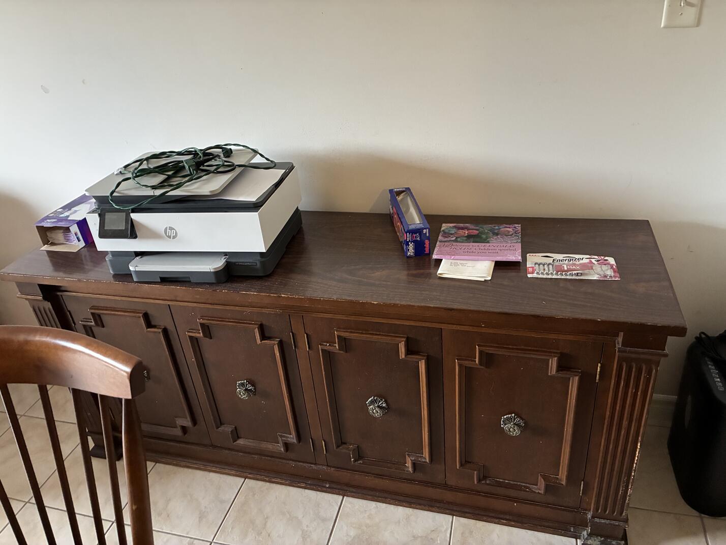 Dresser / storage